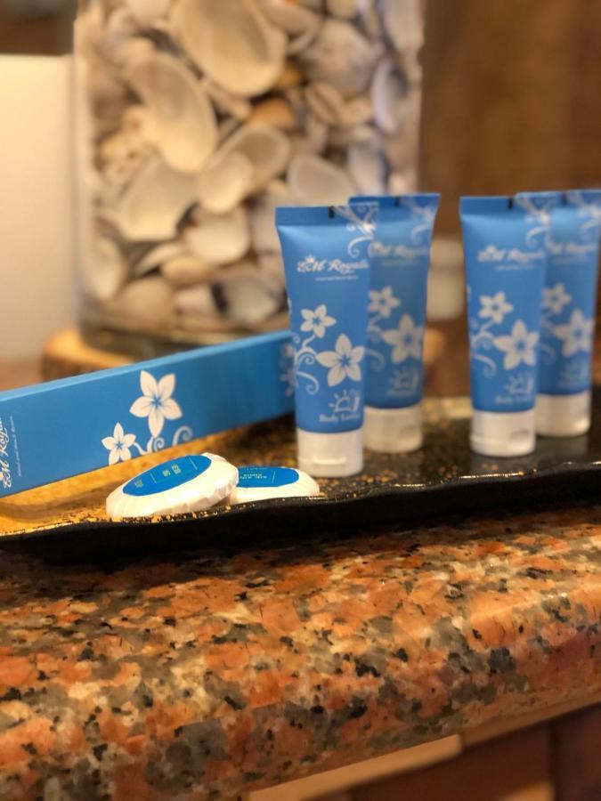 Em Royalle Hotel & Beach Resort San Juan  Zewnętrze zdjęcie