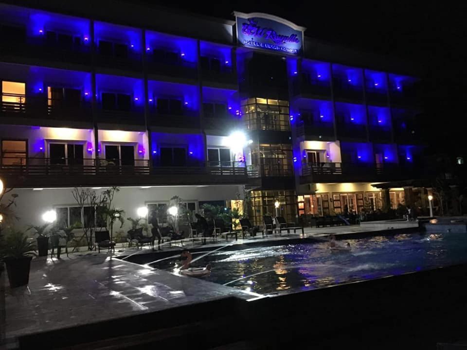 Em Royalle Hotel & Beach Resort San Juan  Zewnętrze zdjęcie