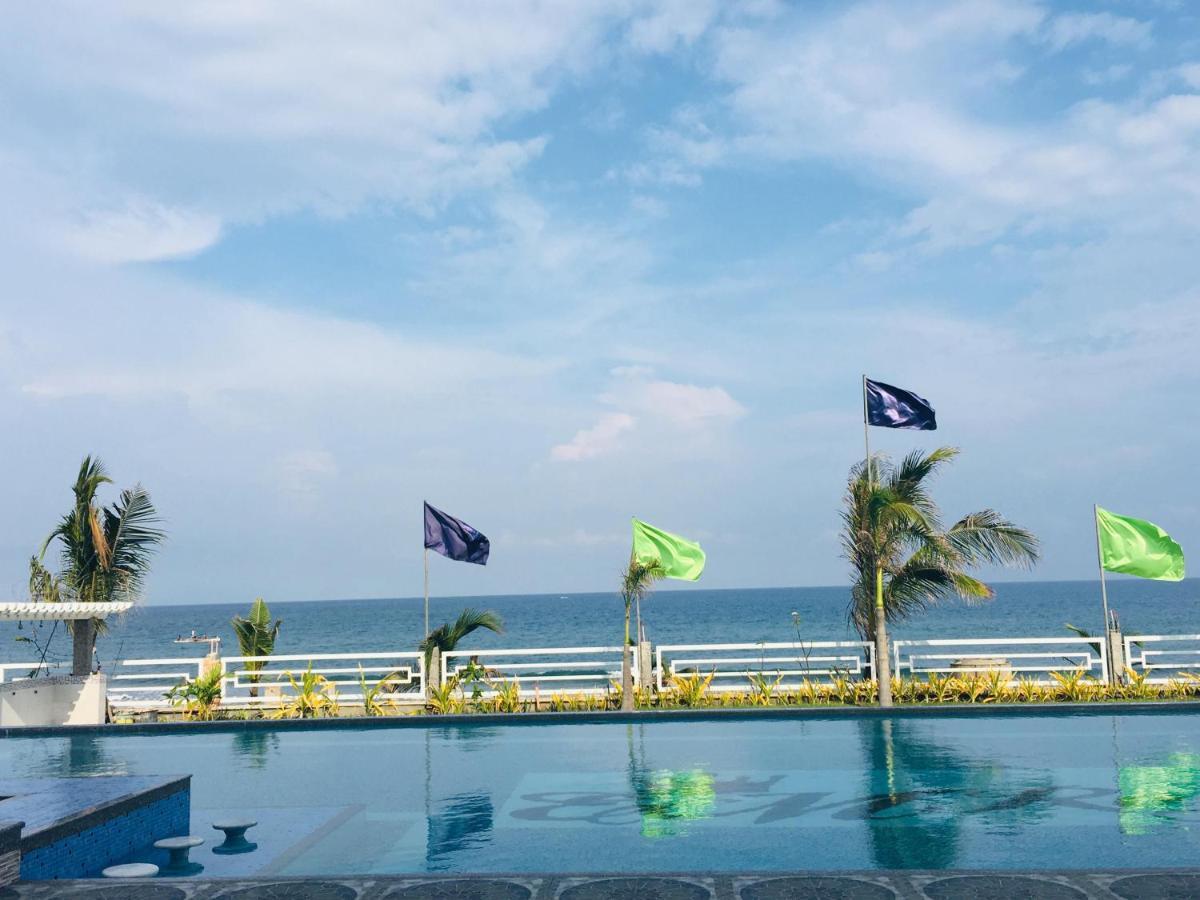 Em Royalle Hotel & Beach Resort San Juan  Zewnętrze zdjęcie